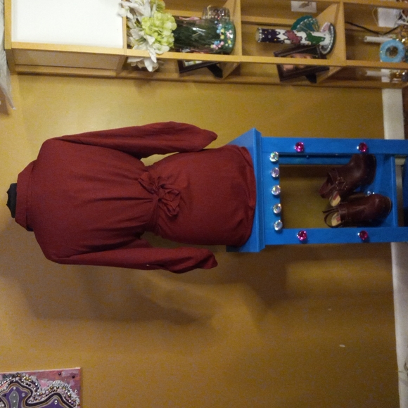 Maroon button down blouse - Picture 11 of 12